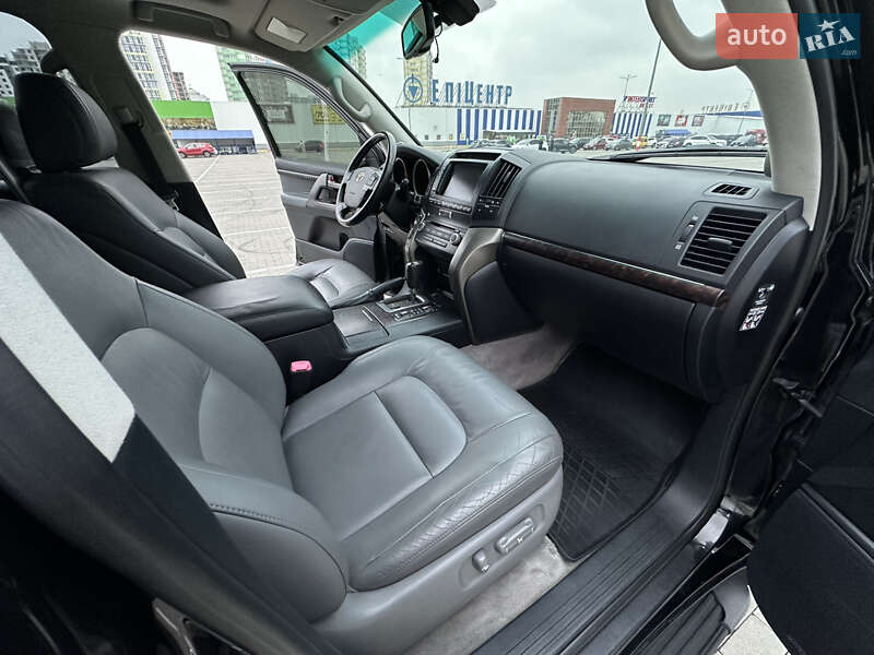 Внедорожник / Кроссовер Toyota Land Cruiser 2010 в Одессе фото 48 Внедорожник / Кроссовер Toyota Land Cruiser 2010 в Одессе