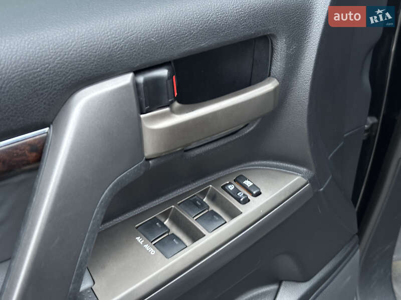 Внедорожник / Кроссовер Toyota Land Cruiser 2010 в Одессе фото 55 Внедорожник / Кроссовер Toyota Land Cruiser 2010 в Одессе