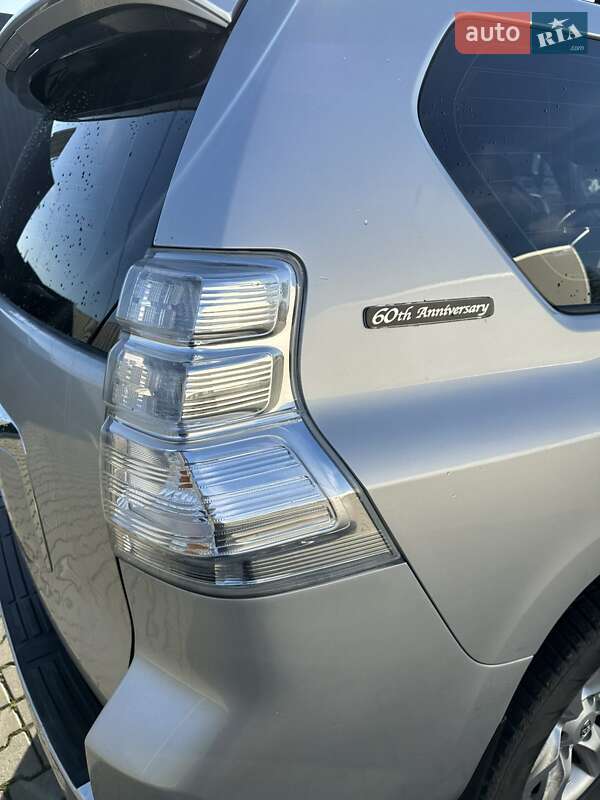 Внедорожник / Кроссовер Toyota Land Cruiser 2012 в Коломые фото 18 Внедорожник / Кроссовер Toyota Land Cruiser 2012 в Коломые