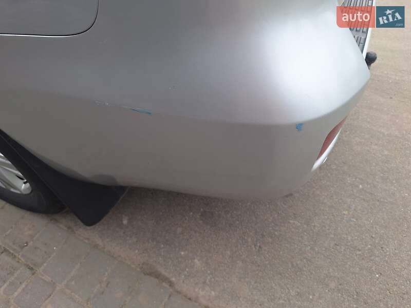 Внедорожник / Кроссовер Toyota Land Cruiser 2008 в Корце фото 5 Внедорожник / Кроссовер Toyota Land Cruiser 2008 в Корце