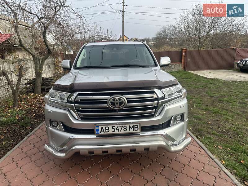 Внедорожник / Кроссовер Toyota Land Cruiser 2017 в Виннице фото 6 Внедорожник / Кроссовер Toyota Land Cruiser 2017 в Виннице