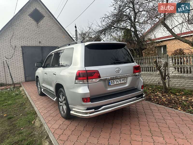Внедорожник / Кроссовер Toyota Land Cruiser 2017 в Виннице фото 11 Внедорожник / Кроссовер Toyota Land Cruiser 2017 в Виннице