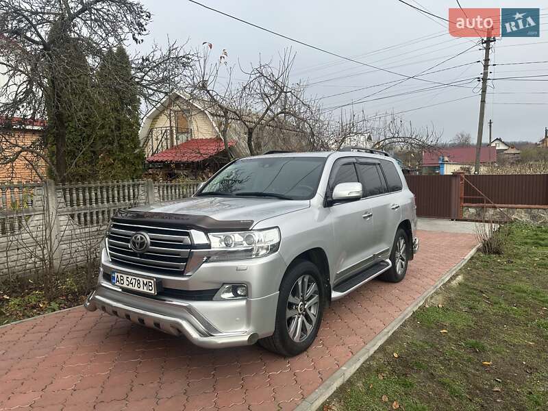 Внедорожник / Кроссовер Toyota Land Cruiser 2017 в Виннице фото 15 Внедорожник / Кроссовер Toyota Land Cruiser 2017 в Виннице