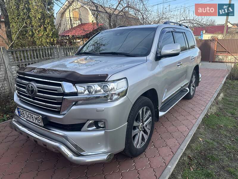 Внедорожник / Кроссовер Toyota Land Cruiser 2017 в Виннице фото 17 Внедорожник / Кроссовер Toyota Land Cruiser 2017 в Виннице