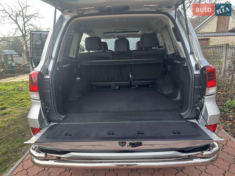 Внедорожник / Кроссовер Toyota Land Cruiser 2017 в Виннице фото 60 Внедорожник / Кроссовер Toyota Land Cruiser 2017 в Виннице