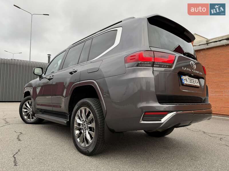 Внедорожник / Кроссовер Toyota Land Cruiser 2023 в Киеве