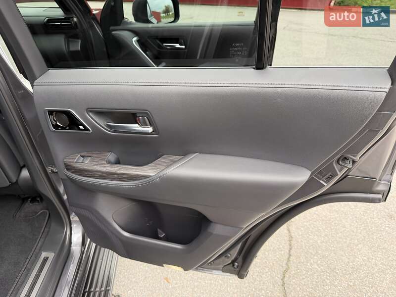 Внедорожник / Кроссовер Toyota Land Cruiser 2023 в Киеве