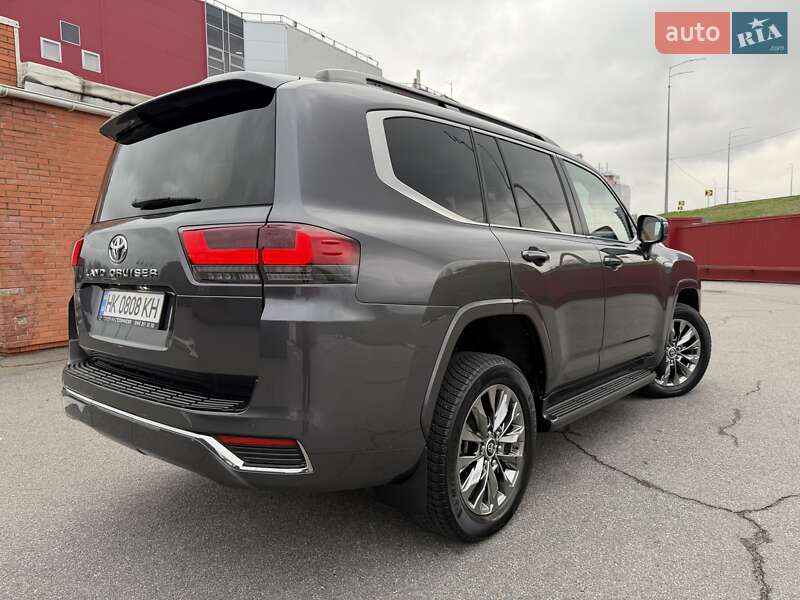 Внедорожник / Кроссовер Toyota Land Cruiser 2023 в Киеве