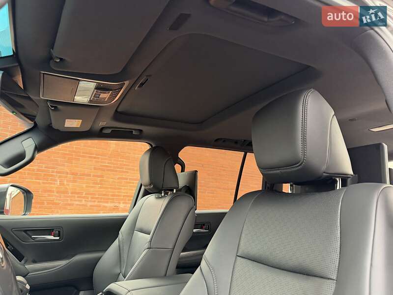 Внедорожник / Кроссовер Toyota Land Cruiser 2023 в Киеве