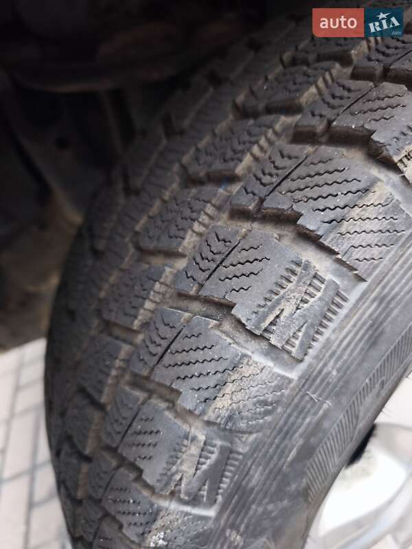 Позашляховик / Кросовер Toyota Land Cruiser 2005 в Києві фото 8 Позашляховик / Кросовер Toyota Land Cruiser 2005 в Києві