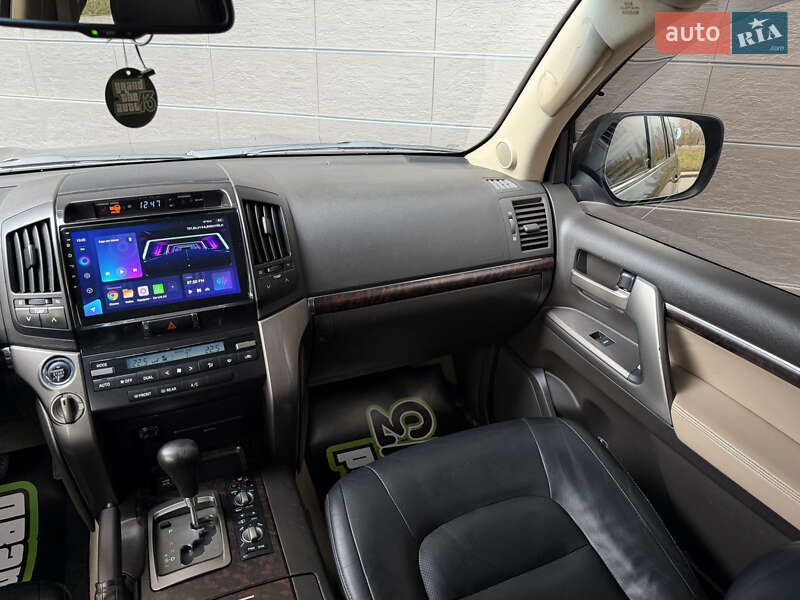 Внедорожник / Кроссовер Toyota Land Cruiser 2010 в Киеве