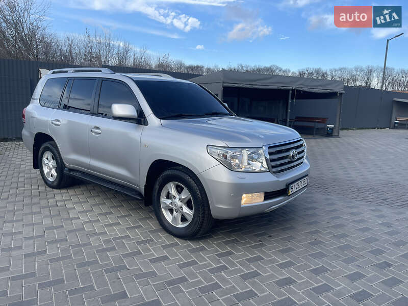 Позашляховик / Кросовер Toyota Land Cruiser 2008 в Полтаві
