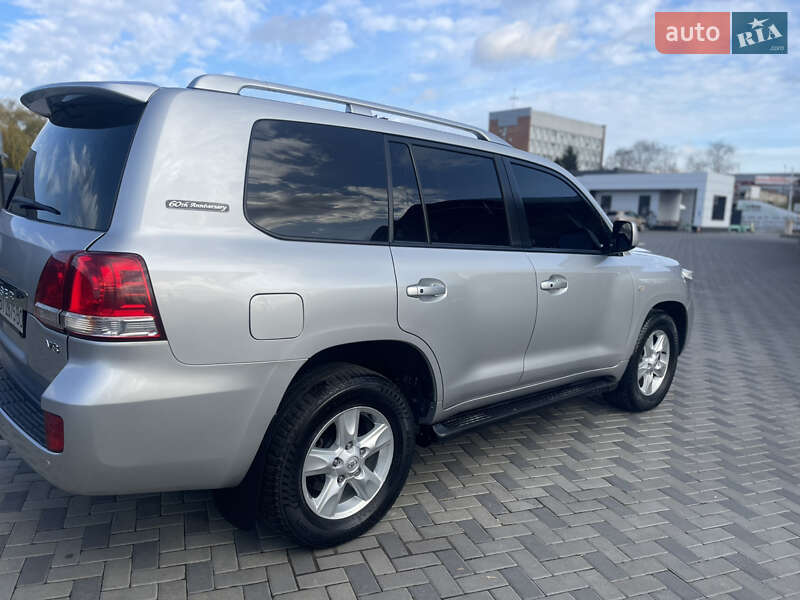 Позашляховик / Кросовер Toyota Land Cruiser 2008 в Полтаві
