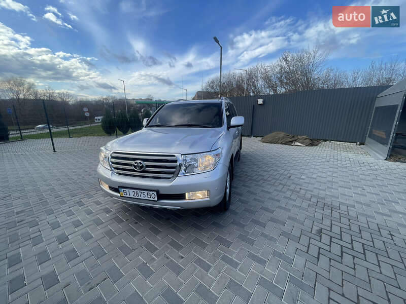 Позашляховик / Кросовер Toyota Land Cruiser 2008 в Полтаві