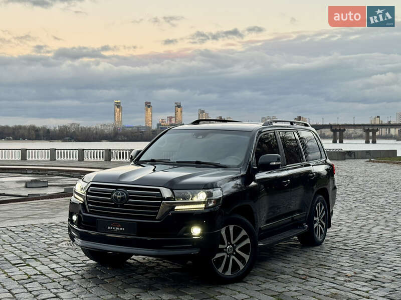 Внедорожник / Кроссовер Toyota Land Cruiser 2018 в Киеве фото 88 Внедорожник / Кроссовер Toyota Land Cruiser 2018 в Киеве