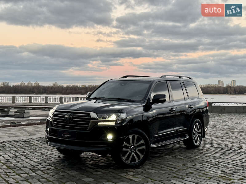 Внедорожник / Кроссовер Toyota Land Cruiser 2018 в Киеве фото 99 Внедорожник / Кроссовер Toyota Land Cruiser 2018 в Киеве