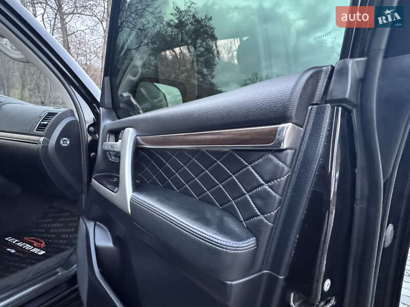 Внедорожник / Кроссовер Toyota Land Cruiser 2018 в Киеве фото 118 Внедорожник / Кроссовер Toyota Land Cruiser 2018 в Киеве