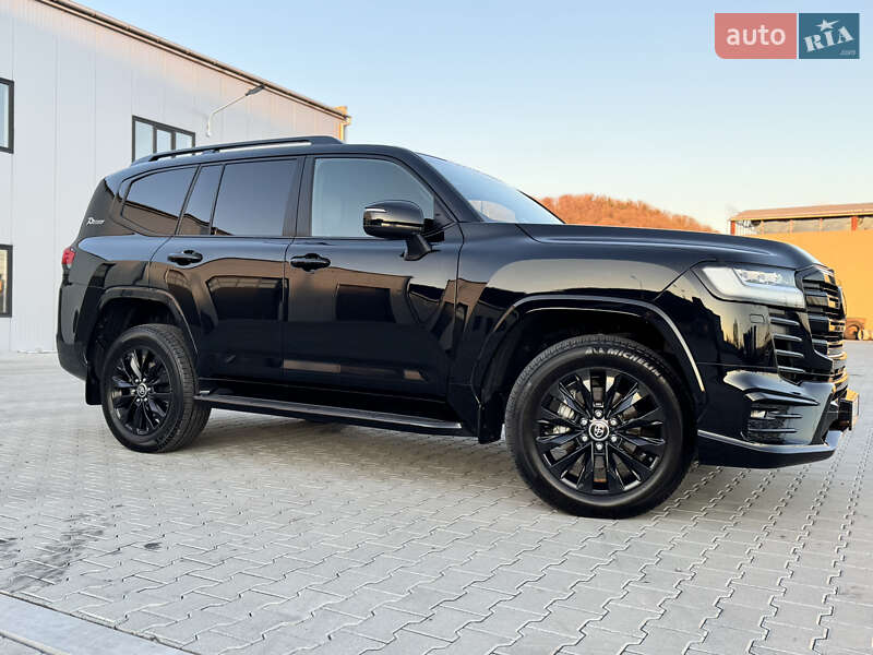 Внедорожник / Кроссовер Toyota Land Cruiser 2021 в Мукачево