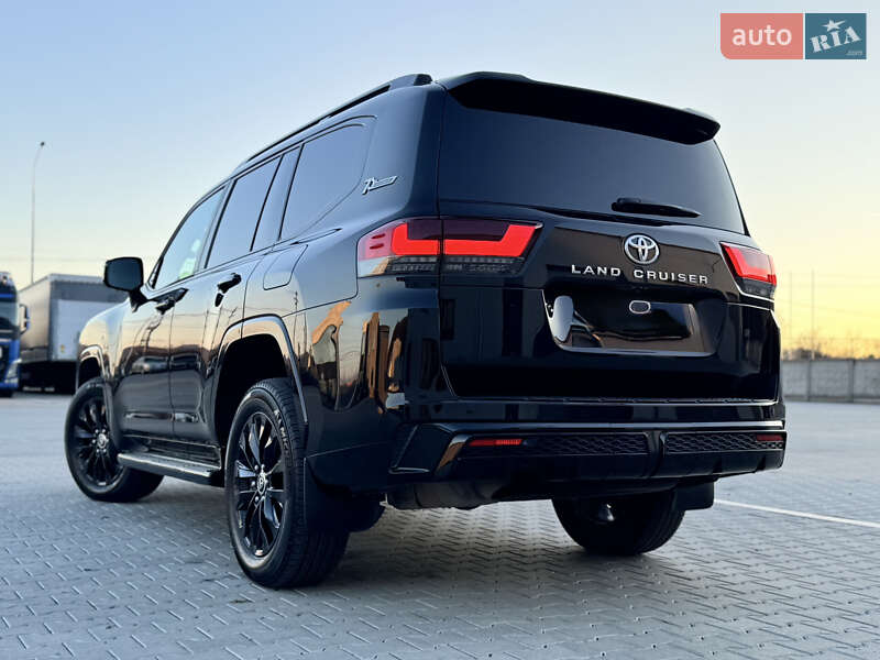 Внедорожник / Кроссовер Toyota Land Cruiser 2021 в Мукачево