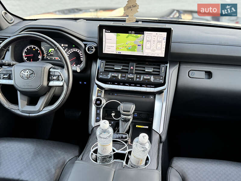 Внедорожник / Кроссовер Toyota Land Cruiser 2021 в Мукачево