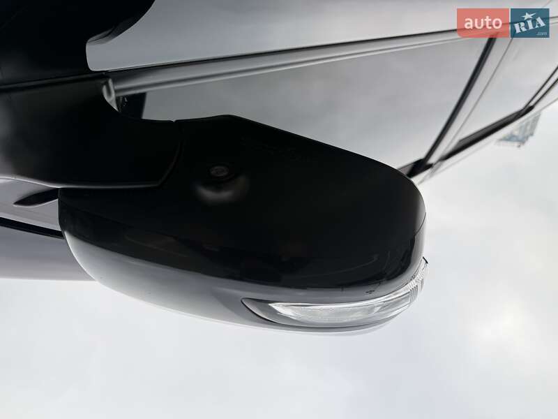 Внедорожник / Кроссовер Toyota Land Cruiser 2013 в Киеве