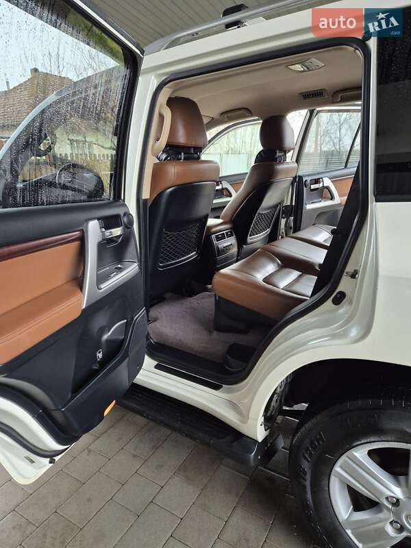 Внедорожник / Кроссовер Toyota Land Cruiser 2014 в Берегово