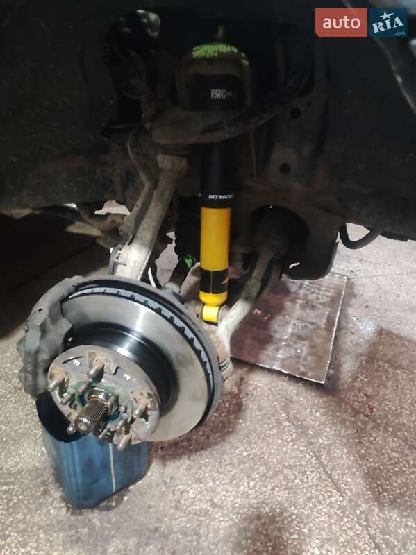 Внедорожник / Кроссовер Toyota Land Cruiser 2003 в Тернополе