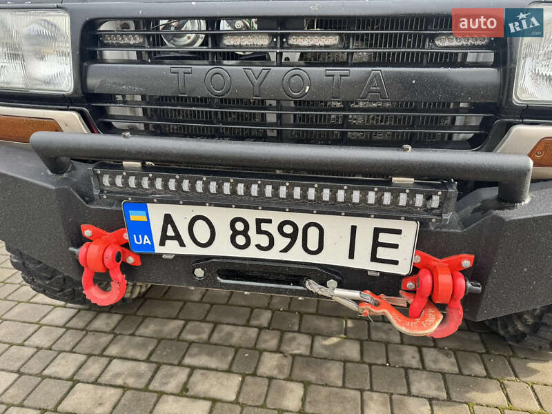 Внедорожник / Кроссовер Toyota Land Cruiser 1995 в Бедевле