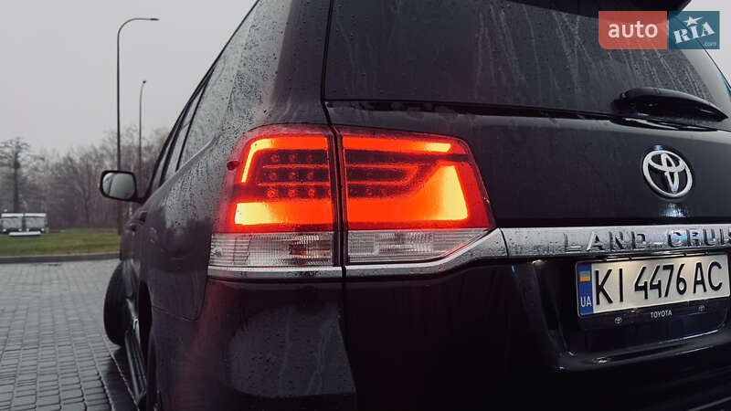 Внедорожник / Кроссовер Toyota Land Cruiser 2018 в Киеве