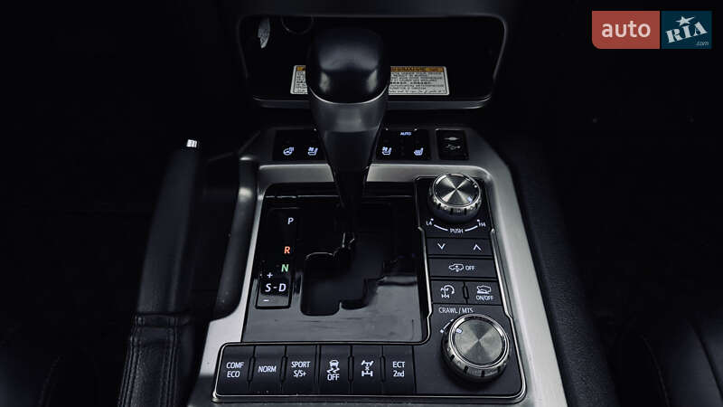 Внедорожник / Кроссовер Toyota Land Cruiser 2018 в Киеве