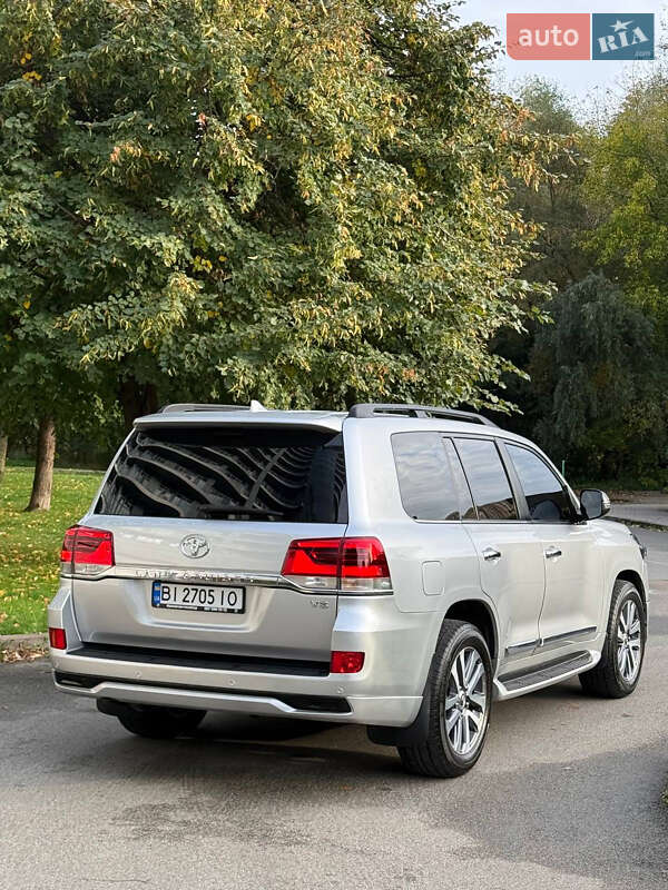 Внедорожник / Кроссовер Toyota Land Cruiser 2016 в Киеве