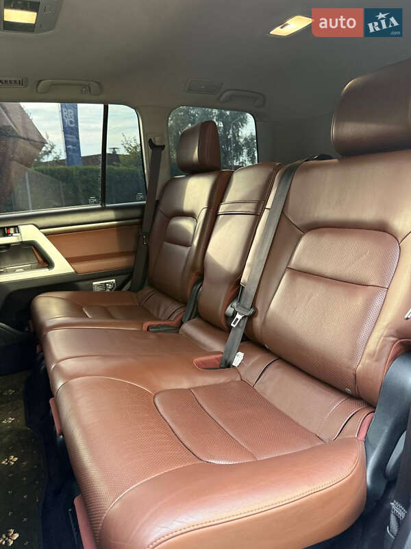 Внедорожник / Кроссовер Toyota Land Cruiser 2016 в Киеве