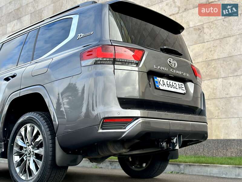Внедорожник / Кроссовер Toyota Land Cruiser 2021 в Киеве