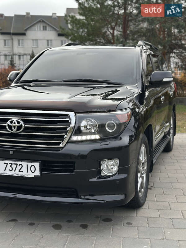 Внедорожник / Кроссовер Toyota Land Cruiser 2012 в Кременчуге