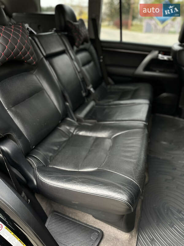 Внедорожник / Кроссовер Toyota Land Cruiser 2012 в Кременчуге