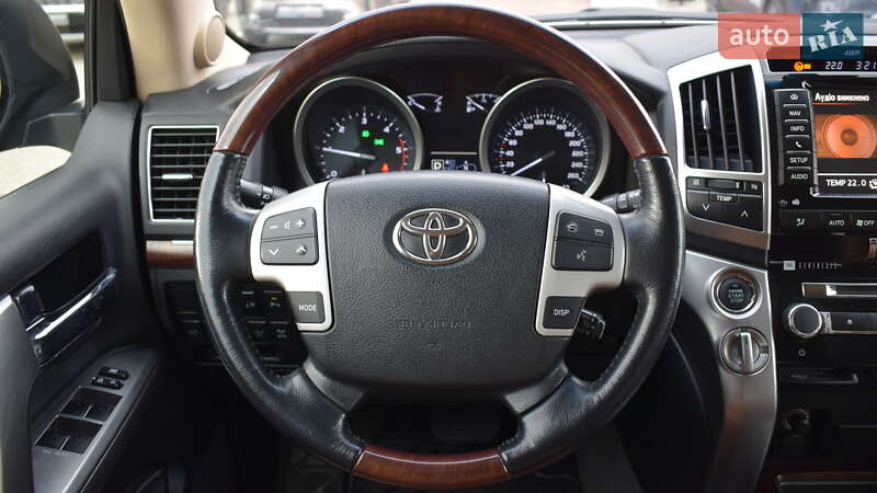 Внедорожник / Кроссовер Toyota Land Cruiser 2014 в Житомире