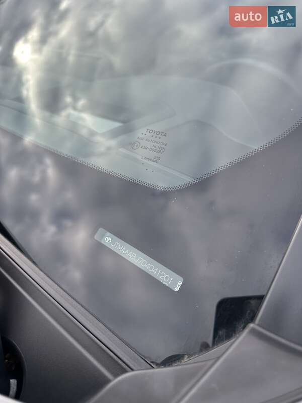 Внедорожник / Кроссовер Toyota Land Cruiser 2023 в Киеве