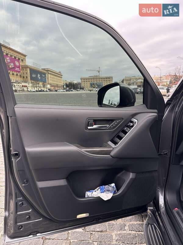 Внедорожник / Кроссовер Toyota Land Cruiser 2023 в Киеве