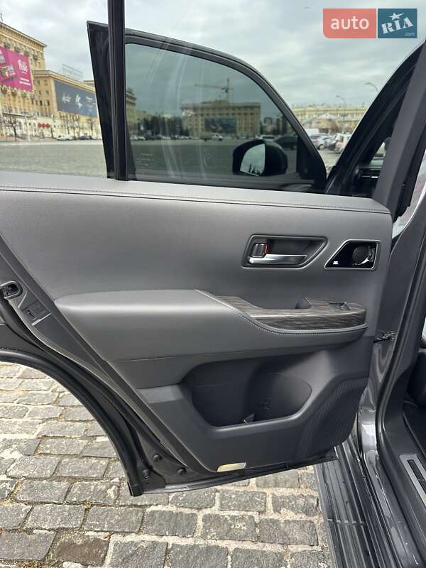 Внедорожник / Кроссовер Toyota Land Cruiser 2023 в Киеве