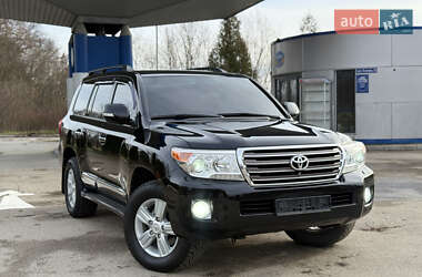 Позашляховик / Кросовер Toyota Land Cruiser 2013 в Чернівцях