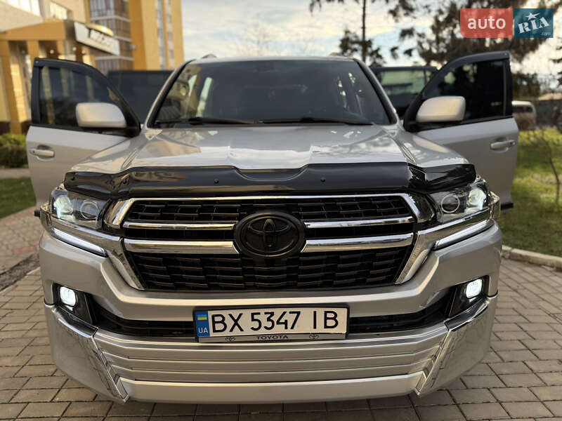 Внедорожник / Кроссовер Toyota Land Cruiser 2008 в Каменец-Подольском