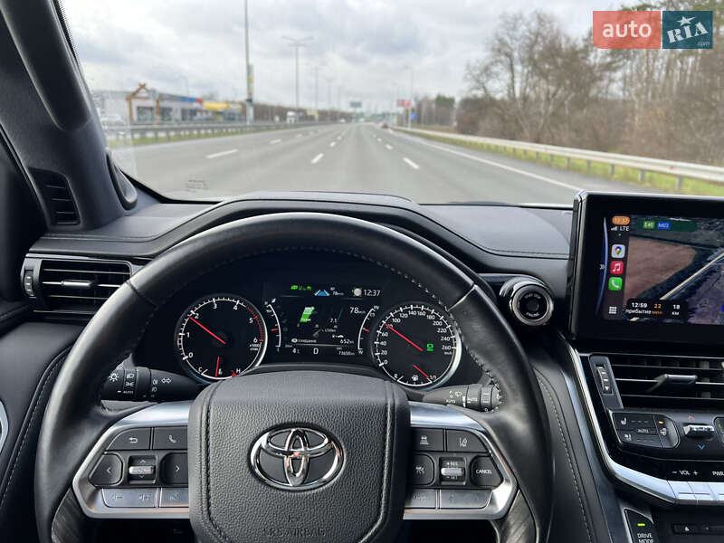 Внедорожник / Кроссовер Toyota Land Cruiser 2022 в Киеве