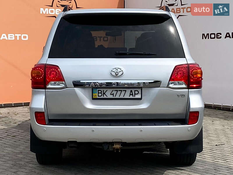 Внедорожник / Кроссовер Toyota Land Cruiser 2012 в Ровно