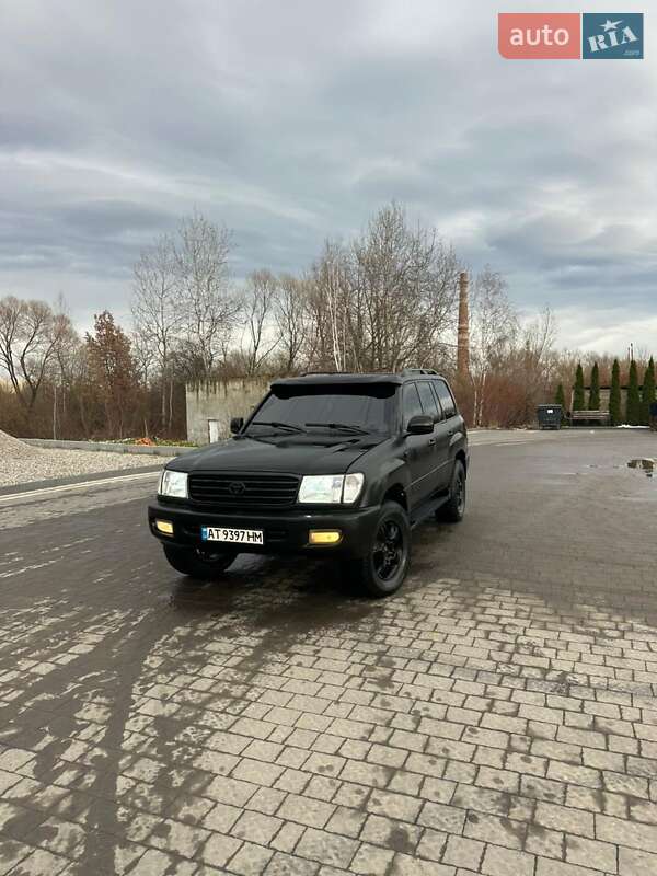 Позашляховик / Кросовер Toyota Land Cruiser 2003 в Надвірній фото Позашляховик / Кросовер Toyota Land Cruiser 2003 в Надвірній
