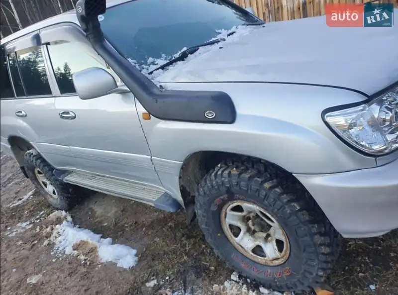 Toyota Land Cruiser 2001