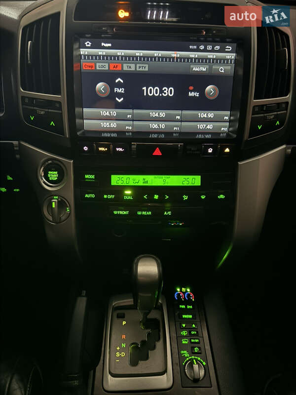 Внедорожник / Кроссовер Toyota Land Cruiser 2012 в Чорткове