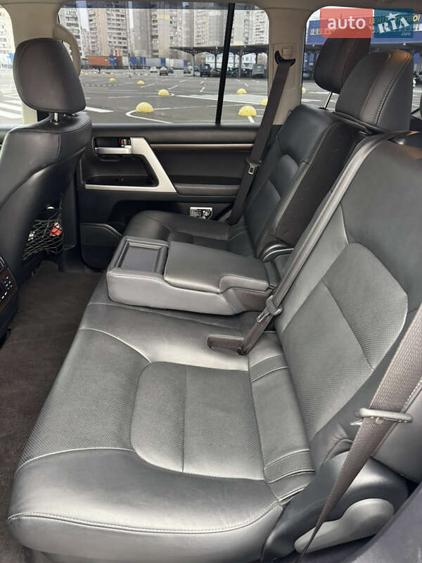 Внедорожник / Кроссовер Toyota Land Cruiser 2019 в Киеве
