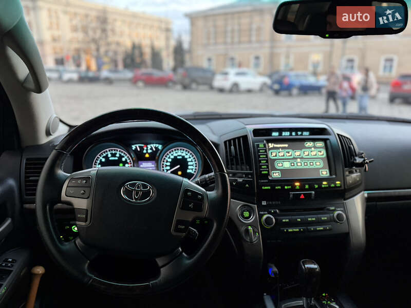 Внедорожник / Кроссовер Toyota Land Cruiser 2008 в Харькове