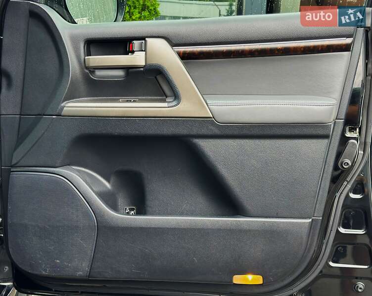 Внедорожник / Кроссовер Toyota Land Cruiser 2008 в Киеве