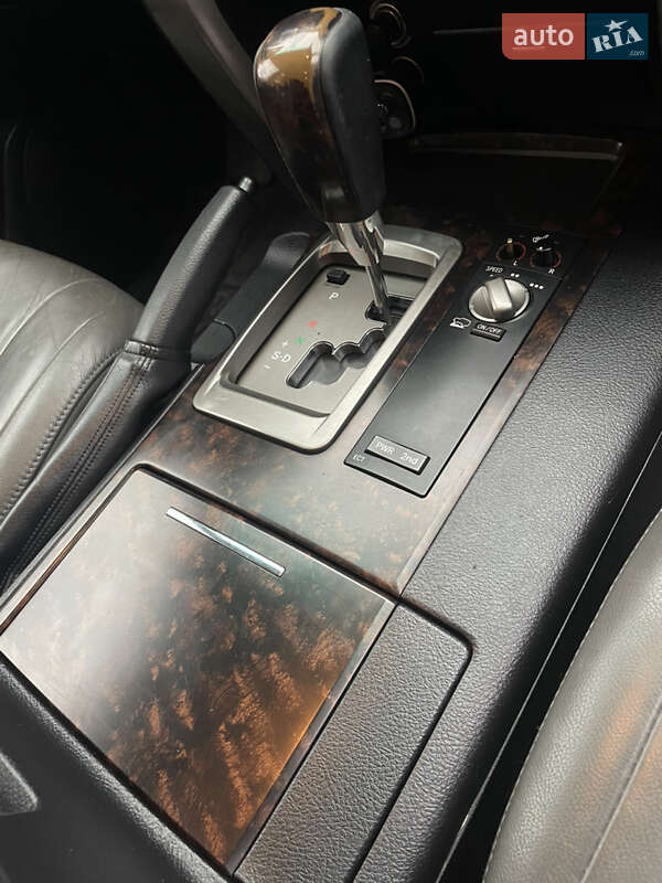 Внедорожник / Кроссовер Toyota Land Cruiser 2007 в Днепре